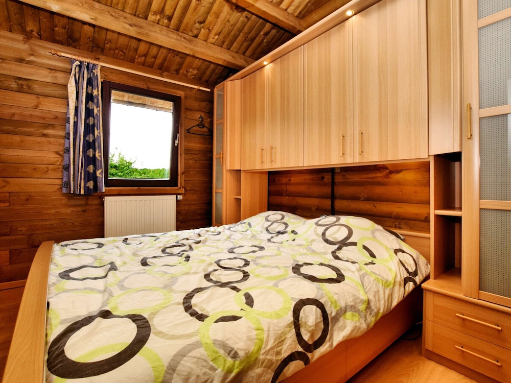 Cozy Chalet in Ardennes With Fenced Garden & Covered Terrace view 3