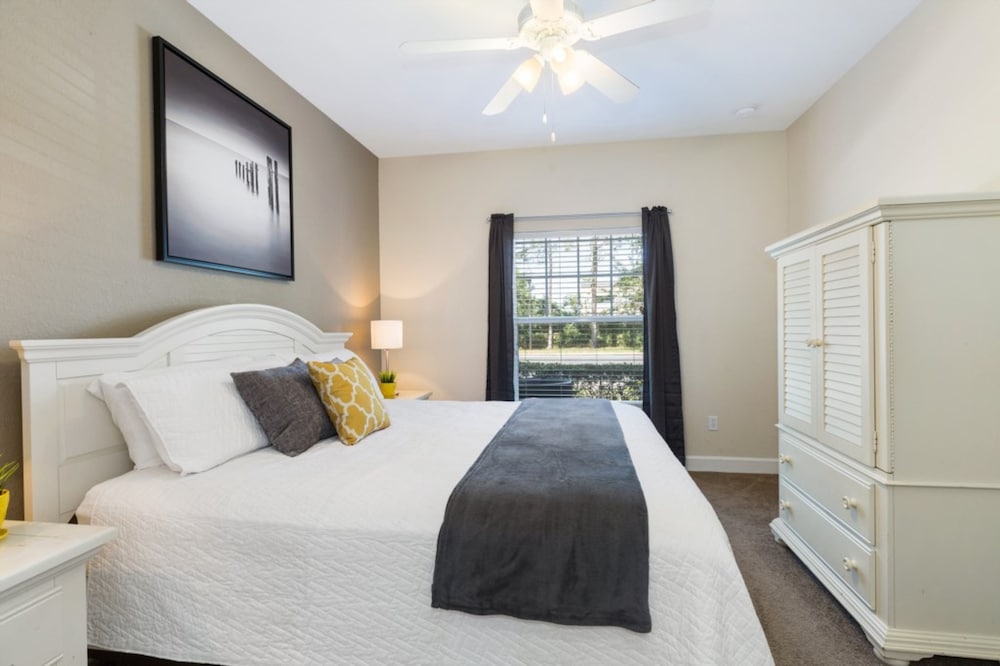 Lucaya Village 2960 - Image 2