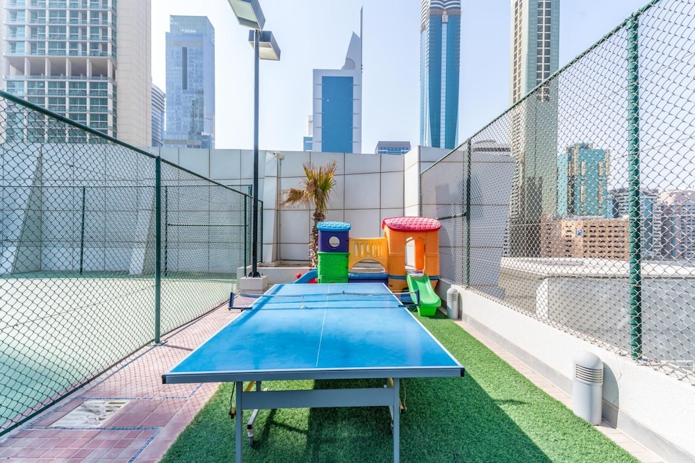 Luxe Studio Sleeps 2 Balcony Gym Tennis