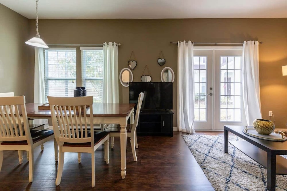 4BR Family Townhouse Steps to Disney