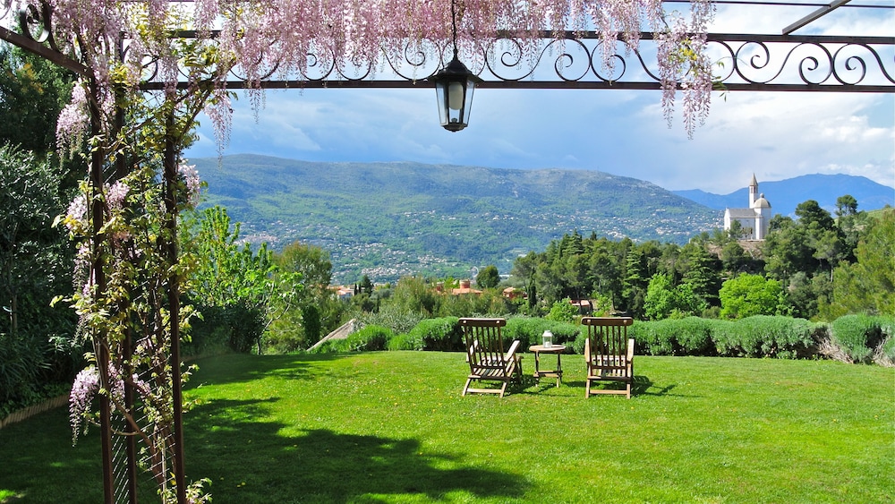 Villa Kilauea B&B