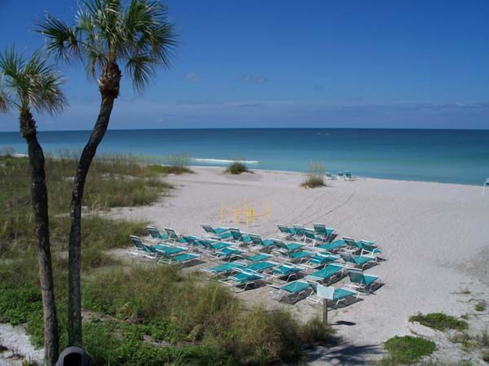 Sea Club I Beach Resort