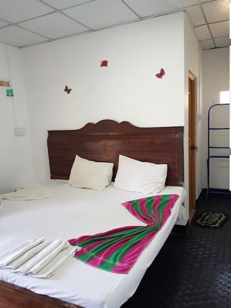Nilaveli Beach Rooms view 5