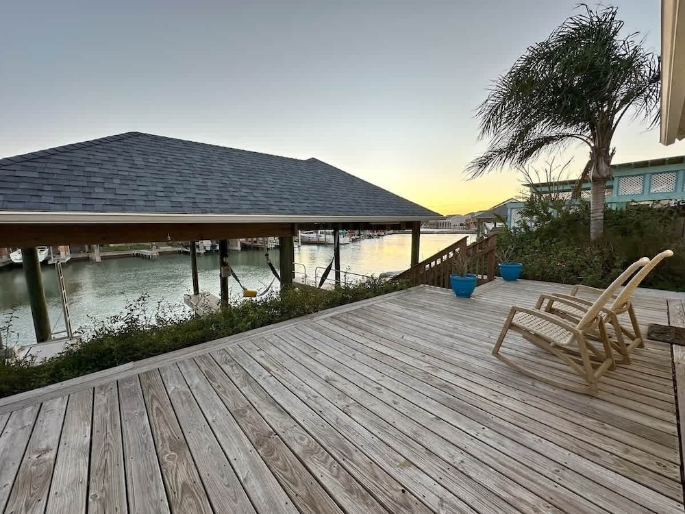 The Pompano House in Port Isabel