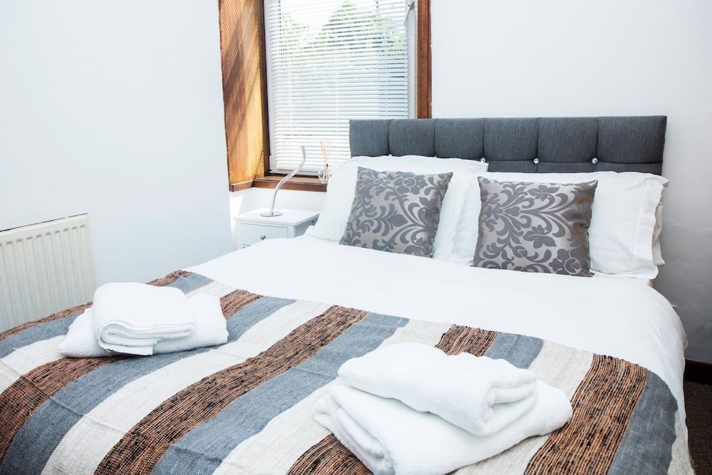 The Summit West End - 1BR Cosy Flat, Central, Wifi view 4