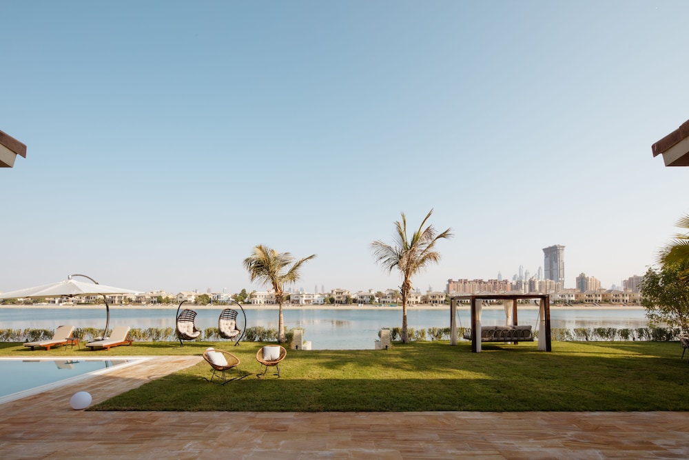 Fantastay Signature Villa