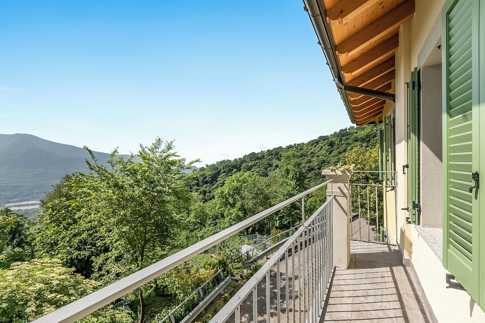 Bucaneve Apartment