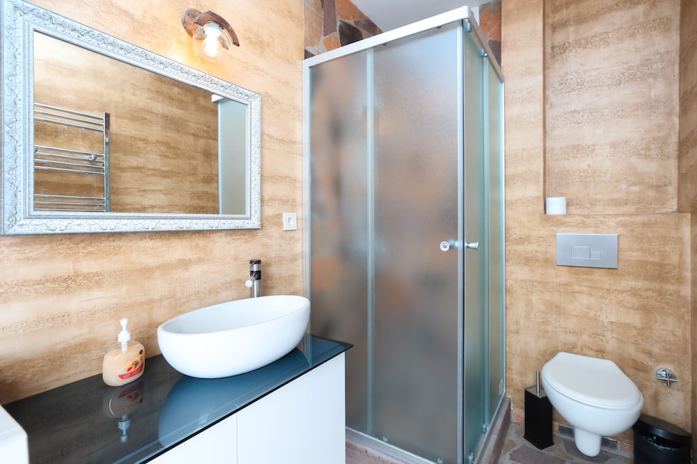 Stay Inn on Koghbatsi Str. 16