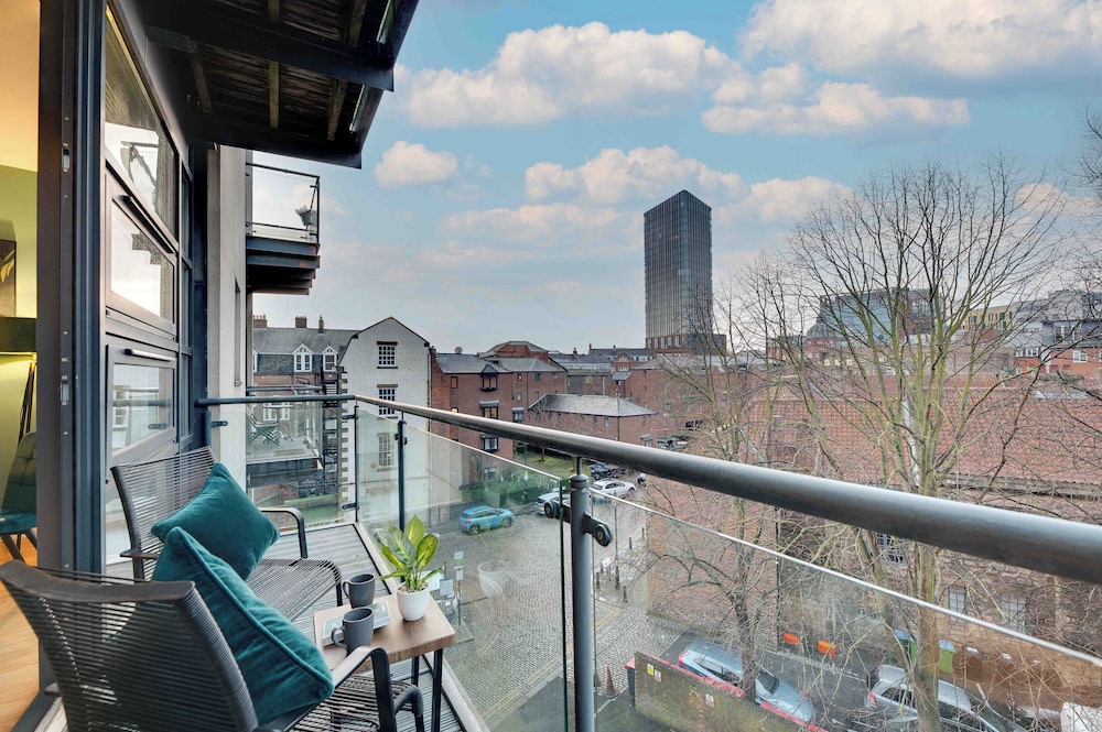 Laing Apartments