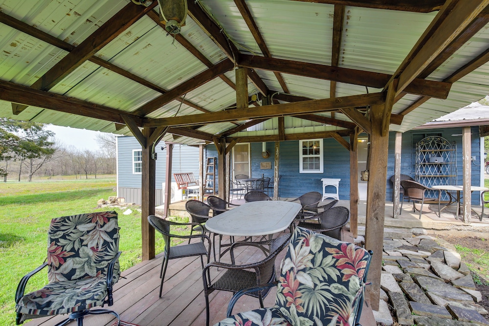 Hot Tub & Creek Views: Secluded Perryville Cabin