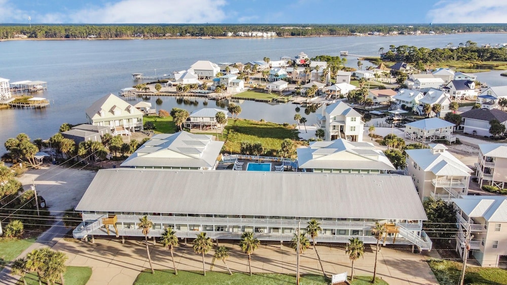 The Cove 205b