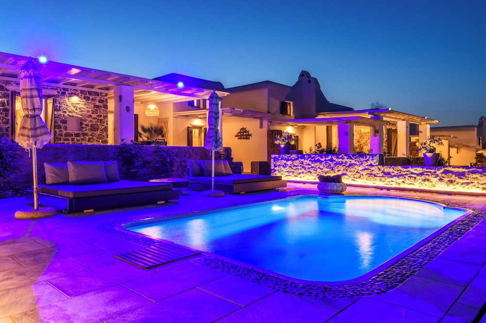 Aurora Mykonos Villas 1