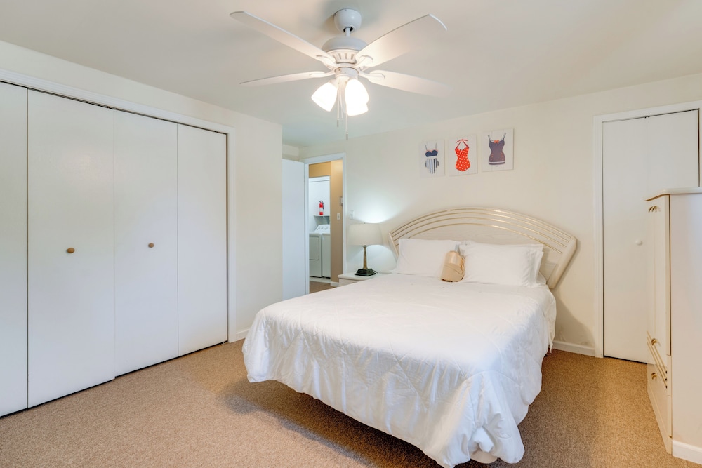 2 Blocks to Beaches: Peaceful Retreat in Lexington