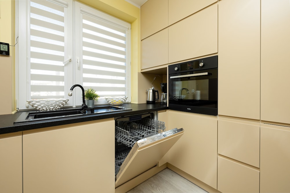 Paryska Apartments by Renters view 3