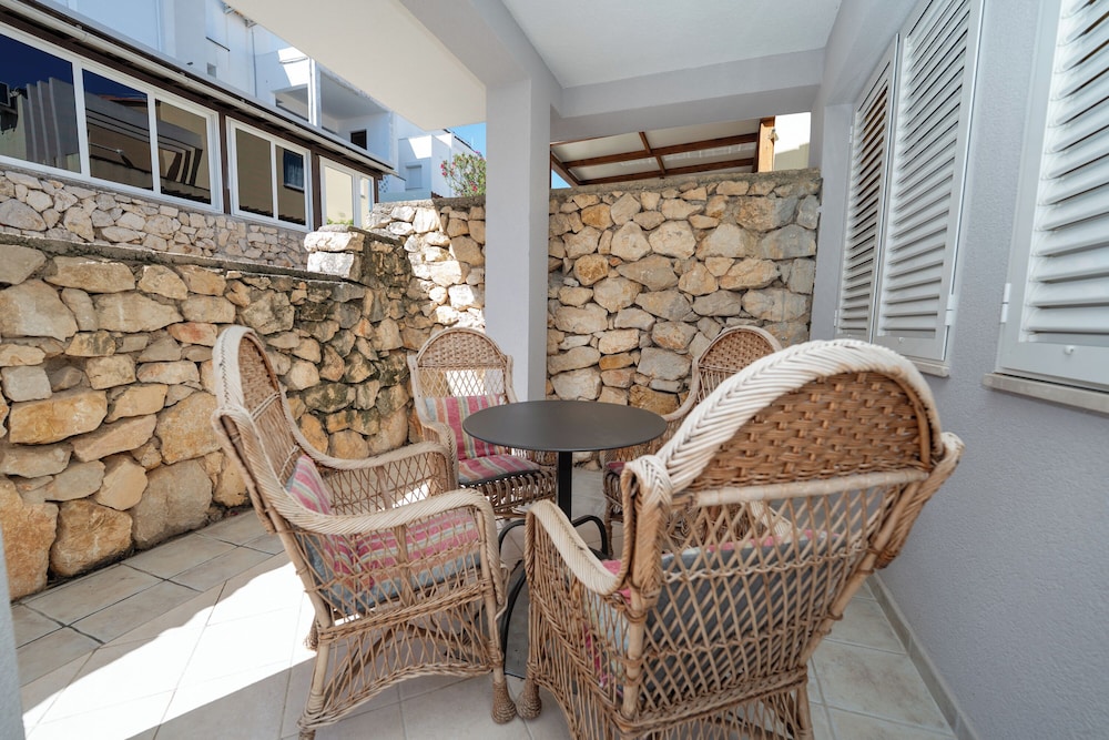 Apartments Adela III
