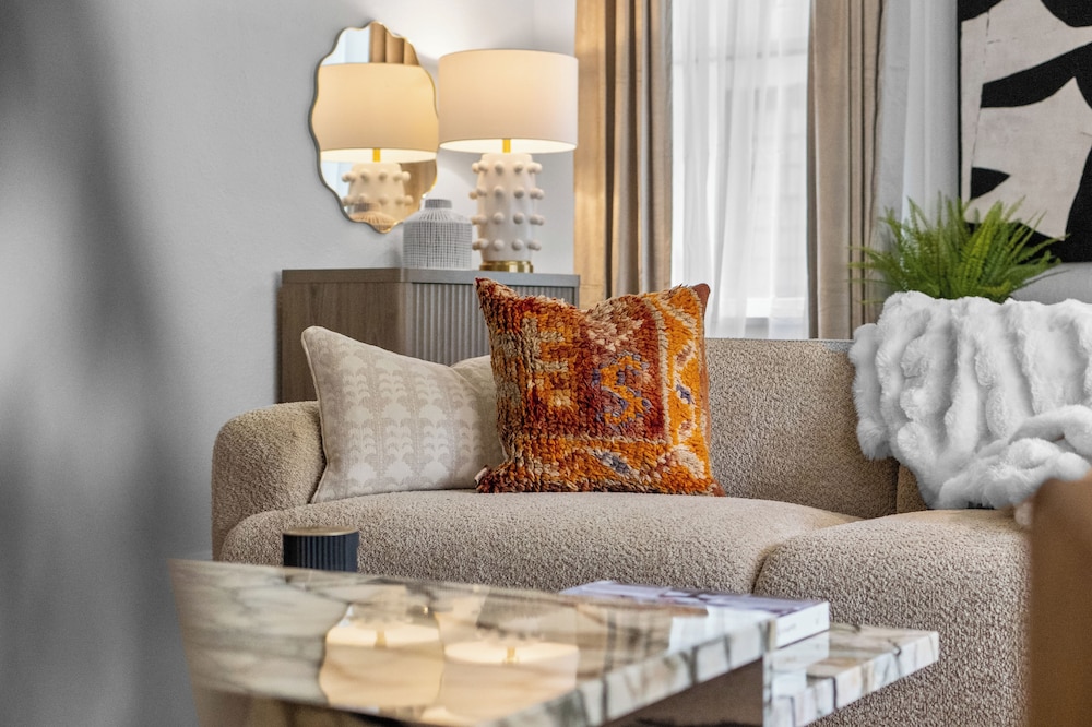 Stylish 3BR Retreat w Porch and garden