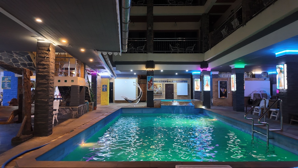 Hangover Hostel Patong