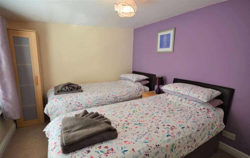 The Cottage, Ryde view 4