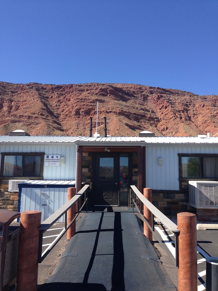 Silver Sage Inn Moab view 5