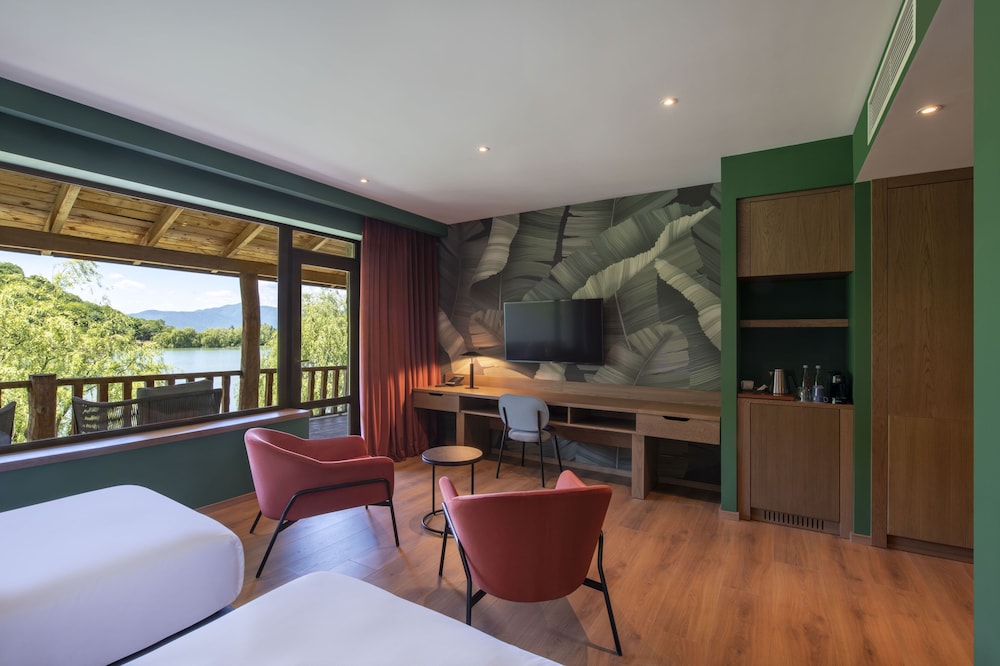 Lopota Lake Resort & Spa
