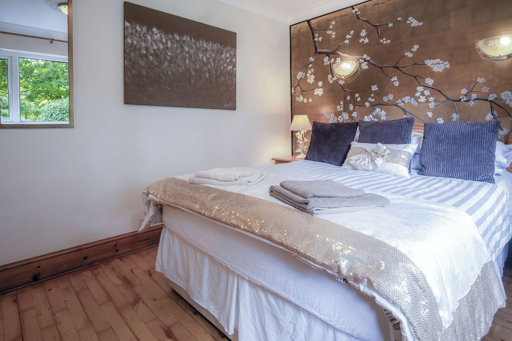 Rose Cottage - 3 Bed Cottage - New Hedges - Tenby view 3