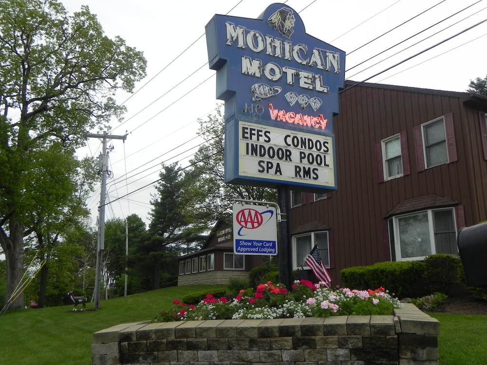 Mohican Resort Motel
