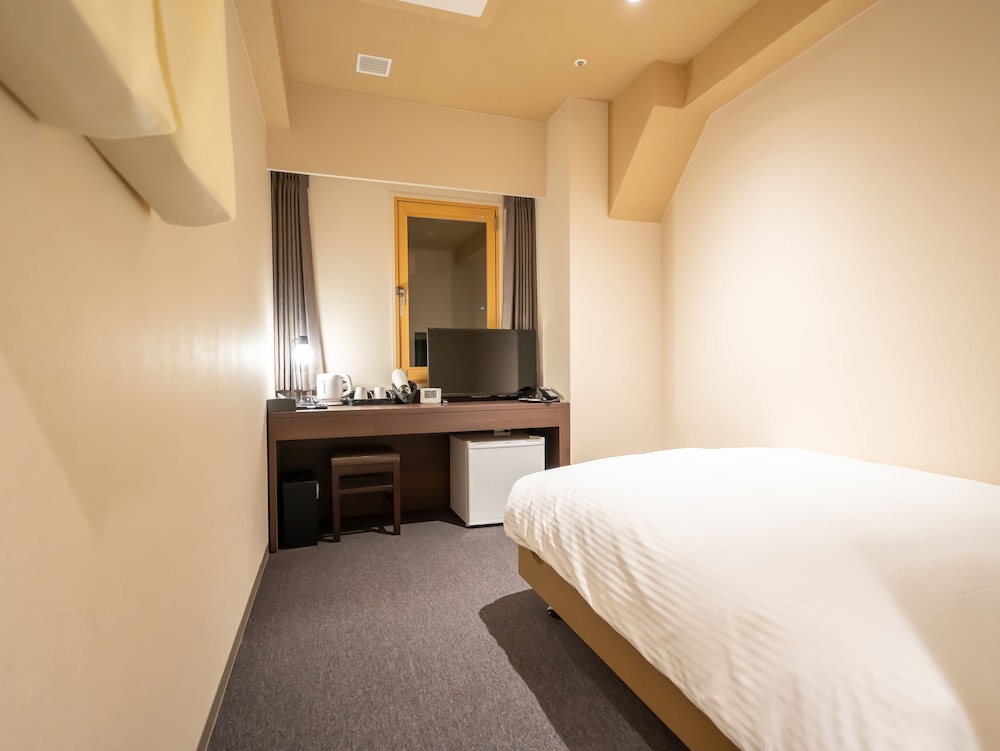 Shinsaibashi ARTY Inn 7