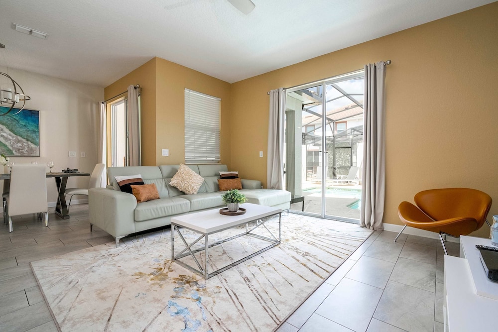 Storey Lake Home Mickey Minions Beds Sleeps 12