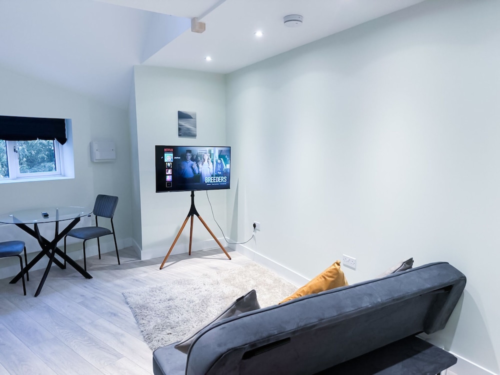 142 Huntingdon Town Centre Apartments