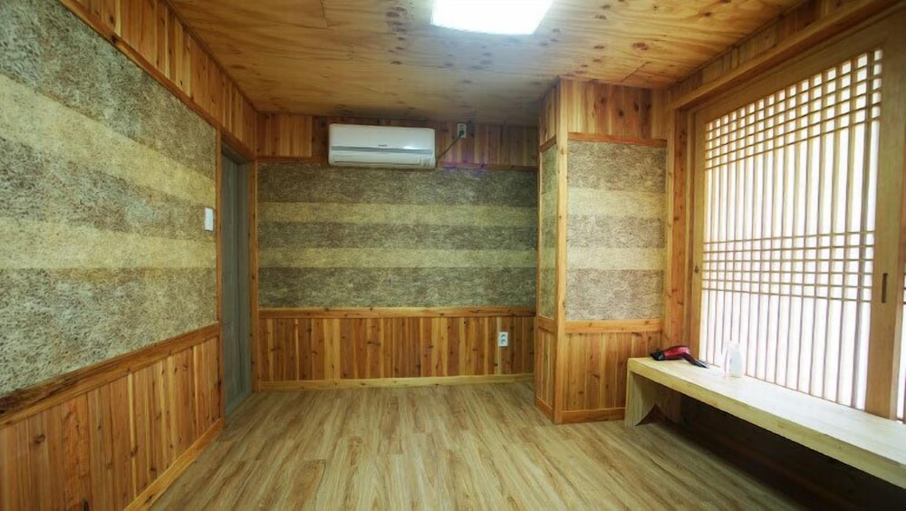 Chan's House Pension