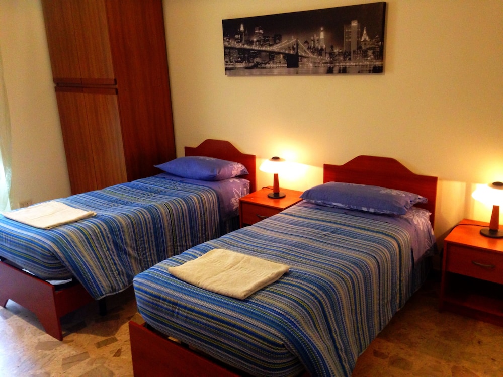 B&B Arcobaleno en Taranto — hotel room