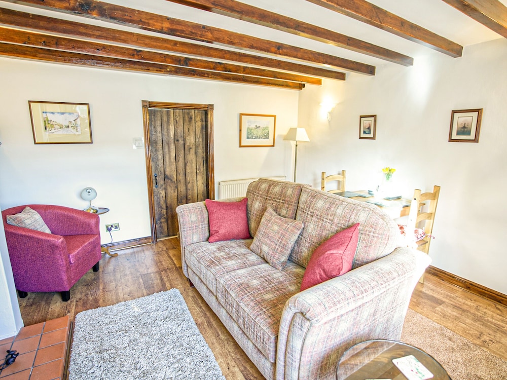 Ashknott Cottage view 2
