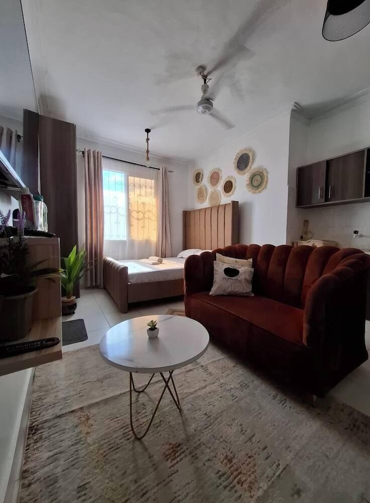 Lux Suites Lexy Homes Bamburi