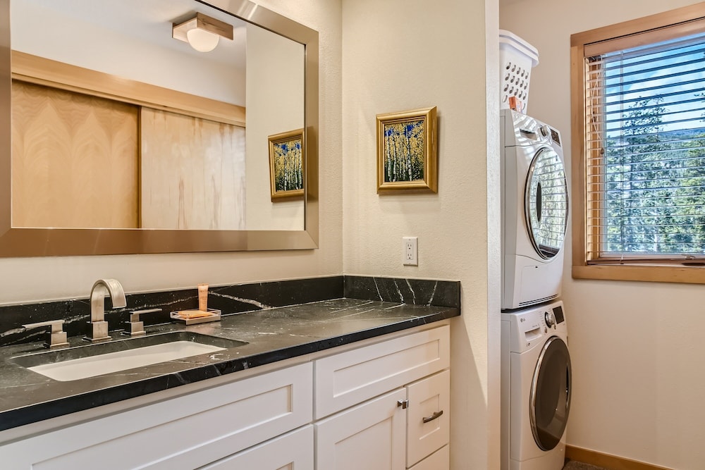 The Pines - Keystone Ski Resort CO Vacation Lodging
