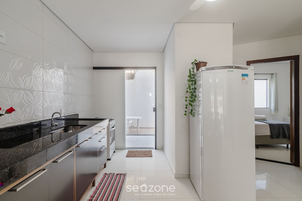 Apartments in Condominium With Pool - Porto Seg. - PTR