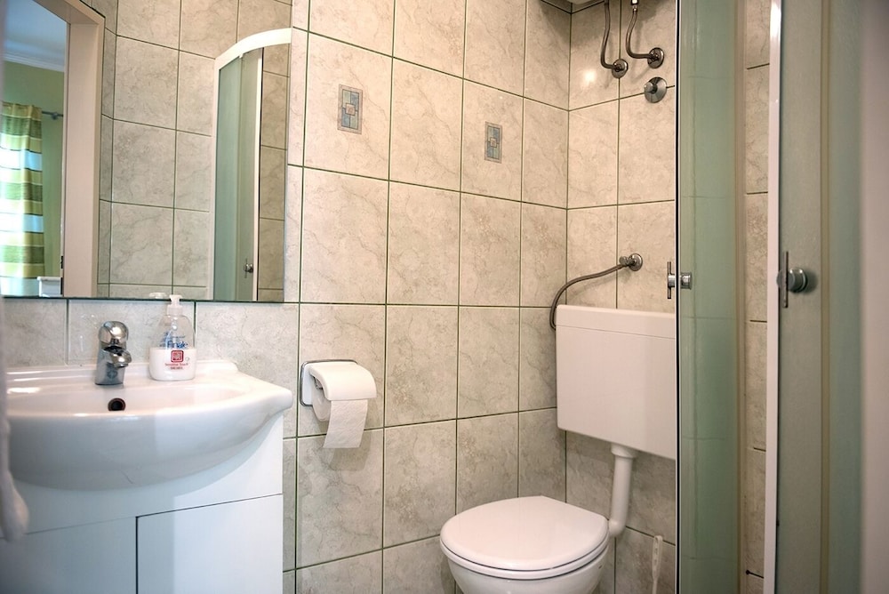 Podstrana Vacations - Robi - 50m From Beach - SA2 - Property Image 3