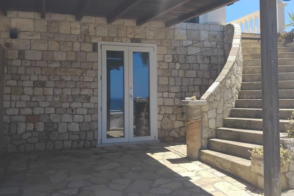 Villa Felloniche