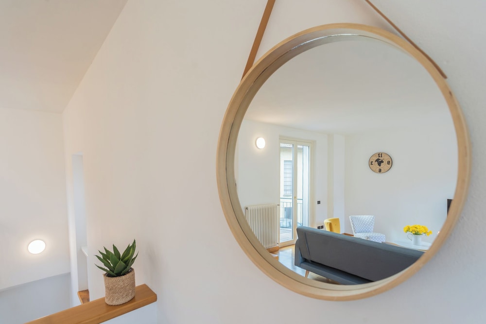 Ponente Balcony & Garden by Rent all Como