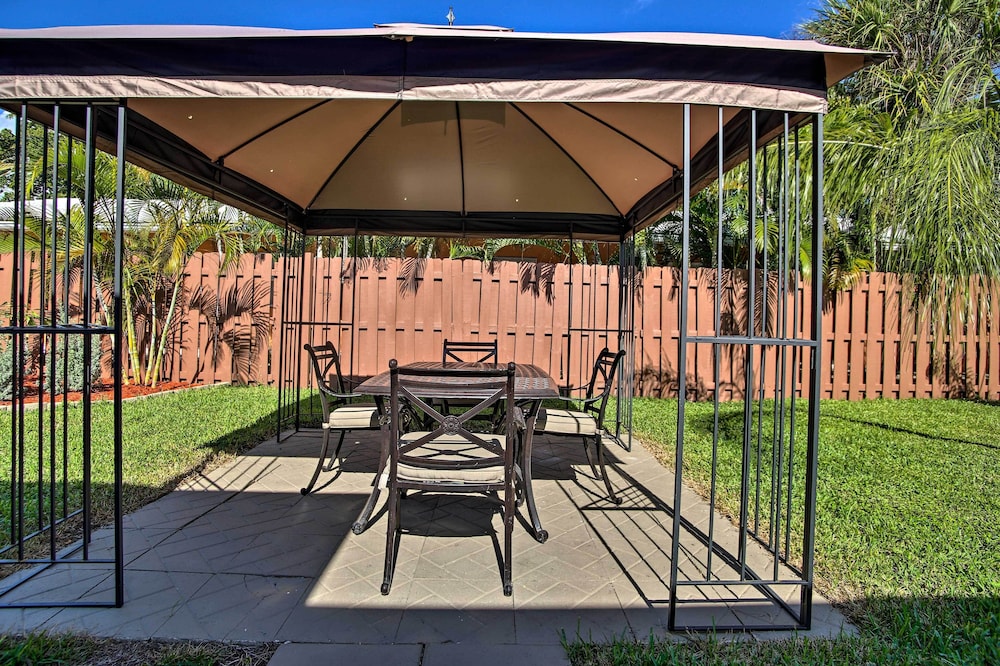 1 Mi to Oceanfront Fun: Pompano Beach Retreat!