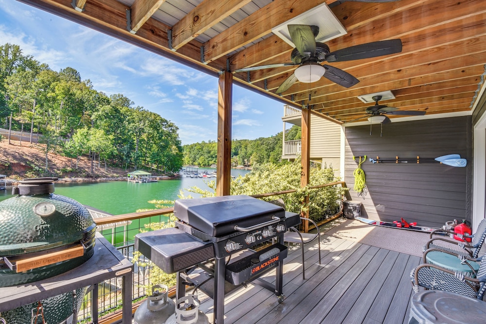 Lakefront Fun Near Clemson! Retreat w/ Pool Access