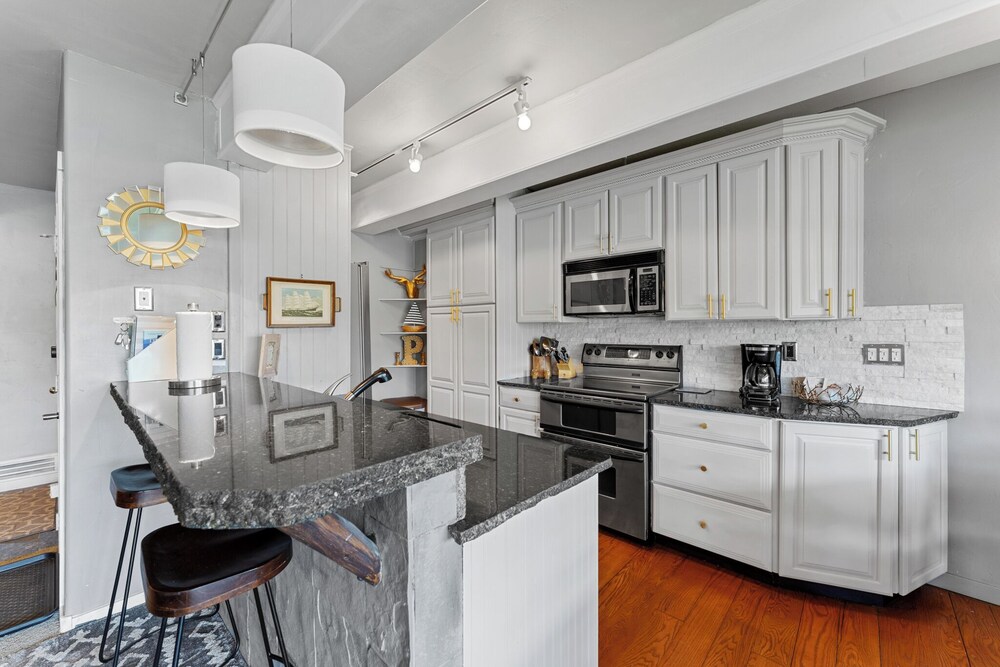 Anchorage West Condos Building 10, Unit #105