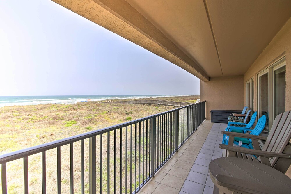 Modern Beachfront Condo w/ Pool & Beach Access! view 4
