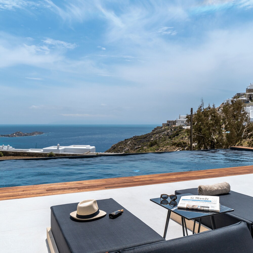 Elit Villa Psarou Mykonos view 4