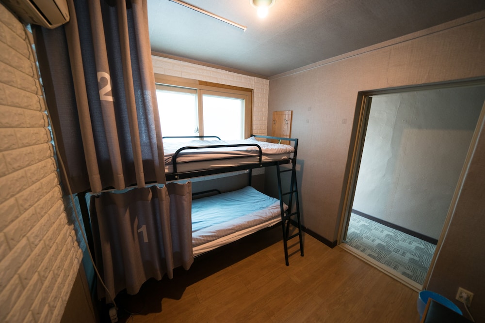 Beewon Guest House - Hostel