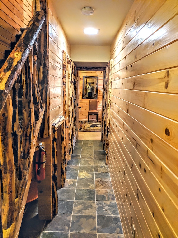 Snow Summit Townhouse Rentals & Sales