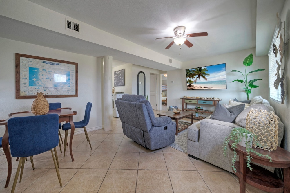 Seaglass Landing Private Pool Cabana Near Port Aransas Beaches