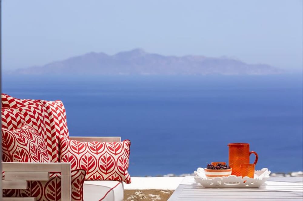 Kamini Santorini Luxury Villas