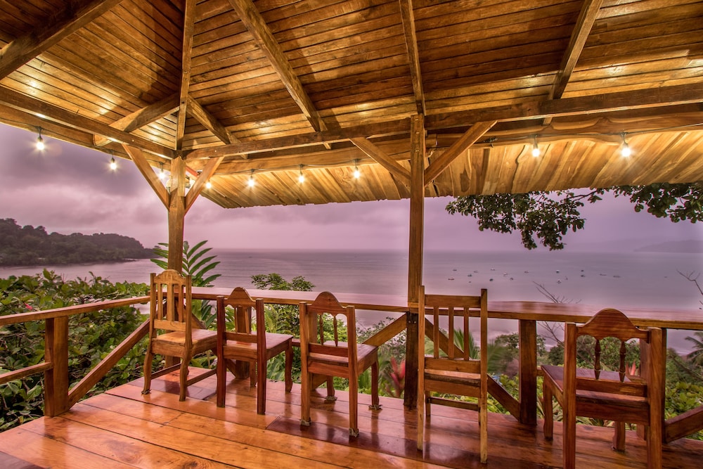 Hotel Las Cotingas Ocean View