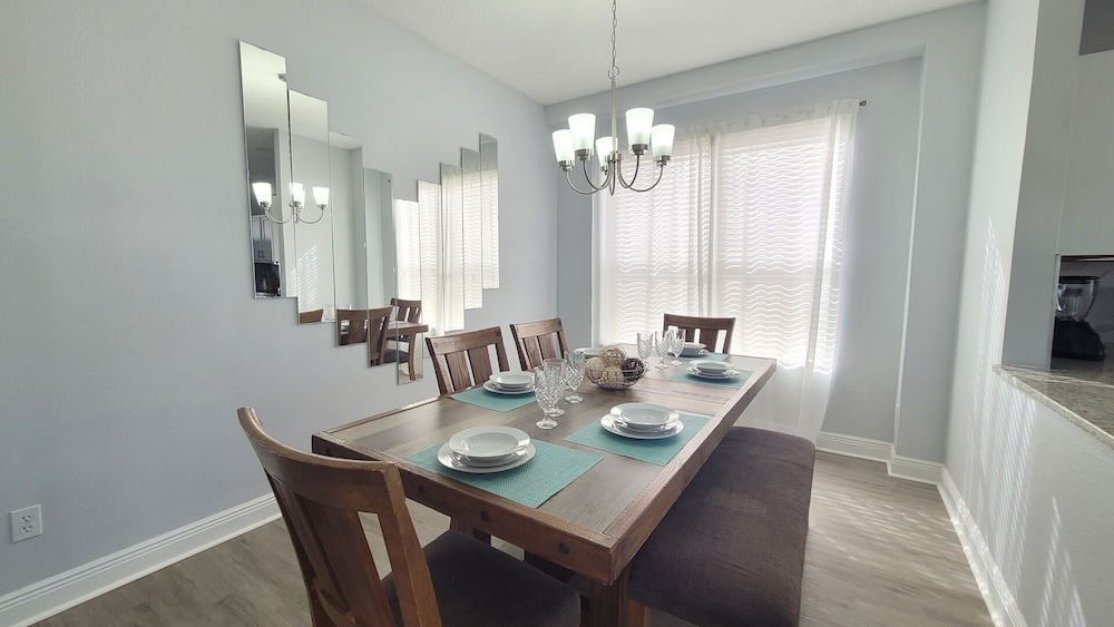 Sol1520sc 6 Bed Solana Holiday Villa 6 Bedroom Home