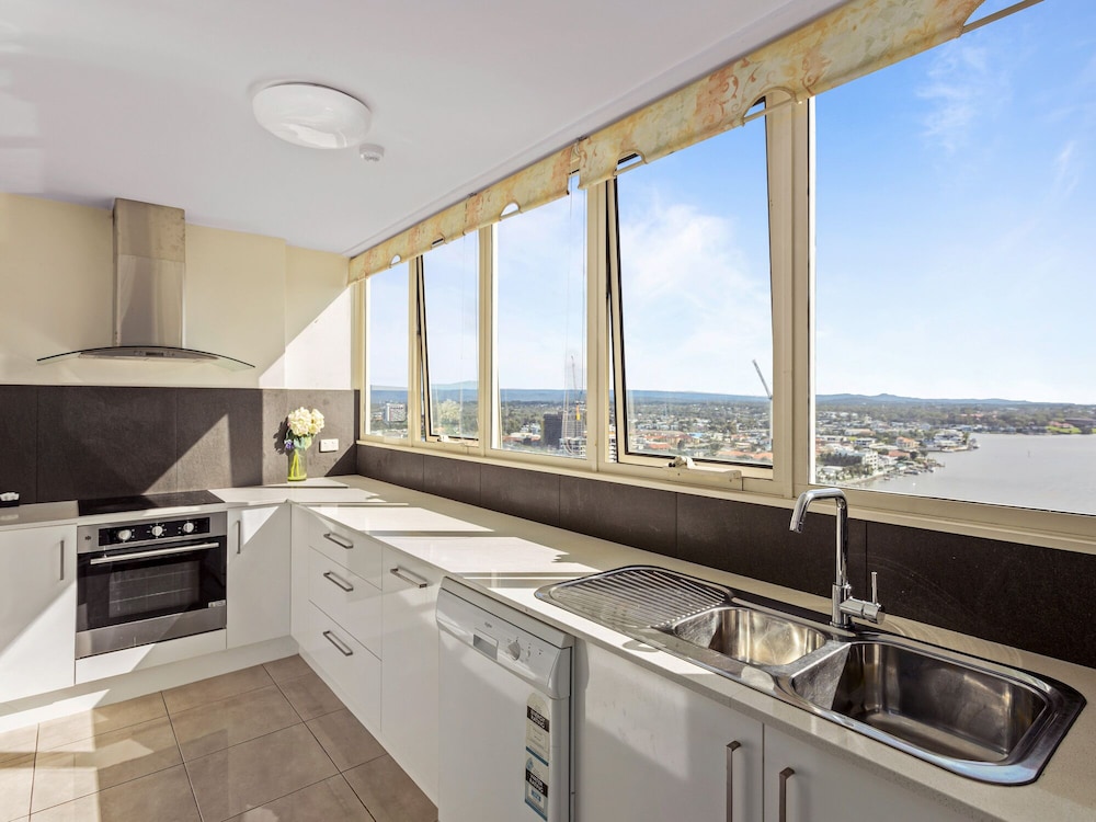 Surfers Paradise Vacations - Condor Ocean View Apartments managed by Gold Coast Premium - Property Image 45
